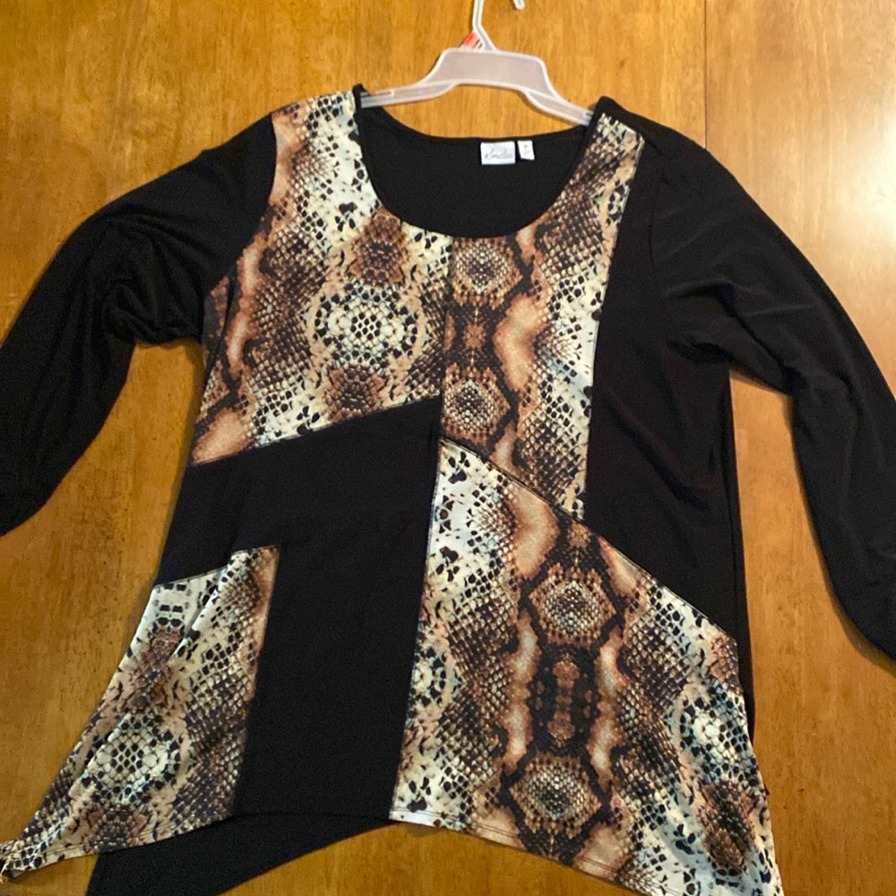 Women’s blouse